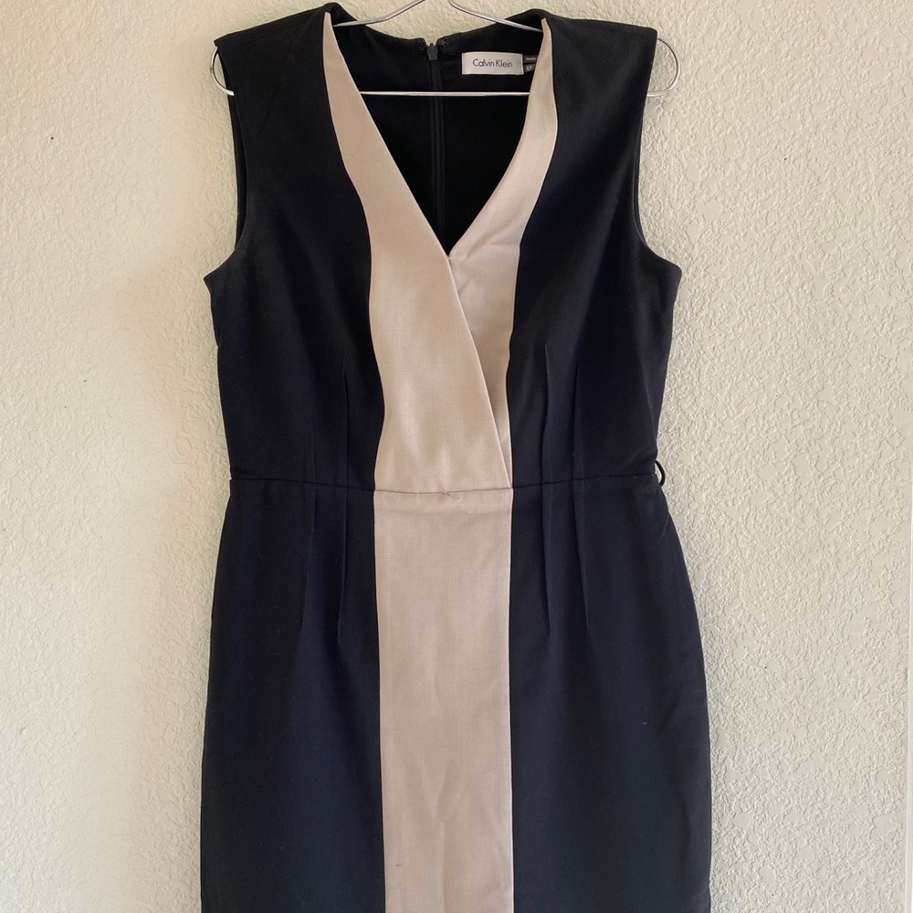 Sleeveless dress